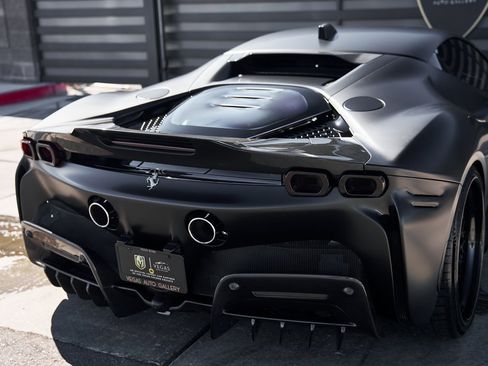 Used 2022 Ferrari SF90 Stradale image 27