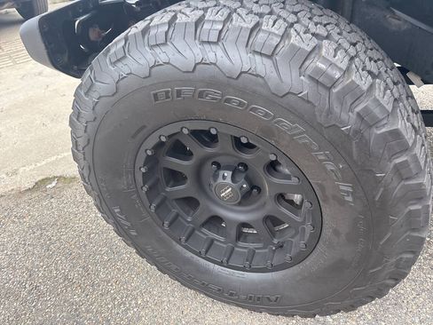 Used 2018 Jeep Wrangler Unlimited Sport S AWD/4WD image 14