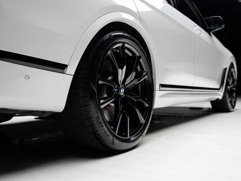 Used 2024 BMW X7 M60i AWD/4WD image 85