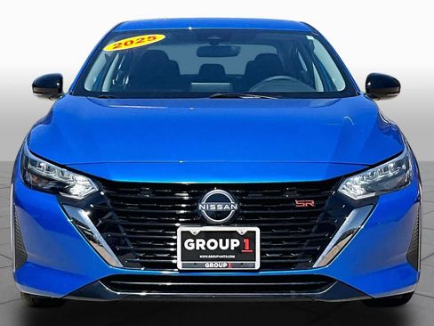 Certified 2025 Nissan Sentra SR FWD image 3