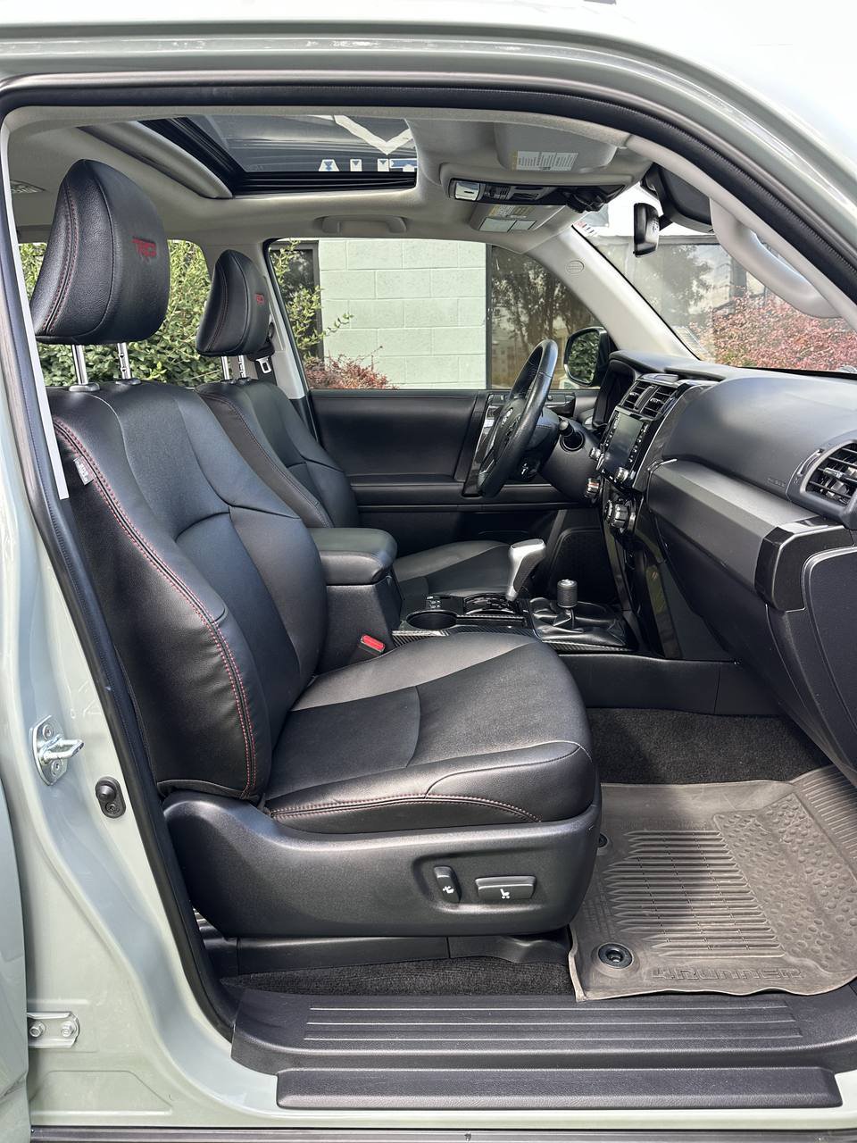 Used 2023 Toyota 4Runner TRD Off-Road Premium w/ Off Road Premium Plus Package AWD/4WD image 21