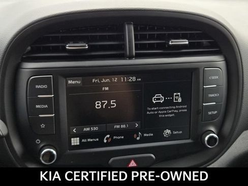 Certified 2025 Kia Soul LX FWD image 21