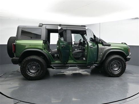 Used 2024 Ford Bronco Everglades image 40