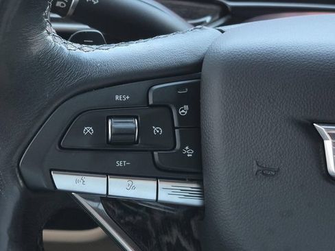 Used 2021 Cadillac Escalade Premium Luxury w/ Performance Package RWD image 32
