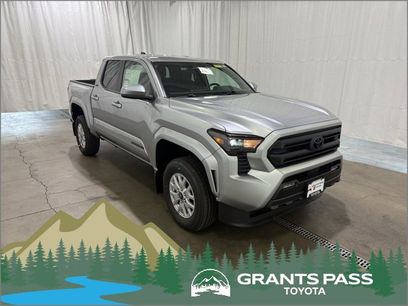 New 2025 Toyota Tacoma SR5