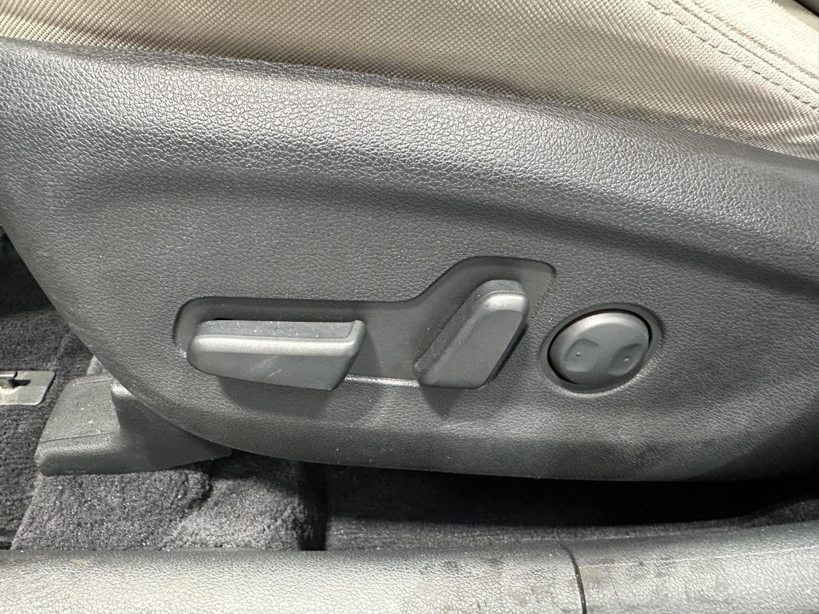Used 2018 Hyundai Tucson Value AWD/4WD image 13