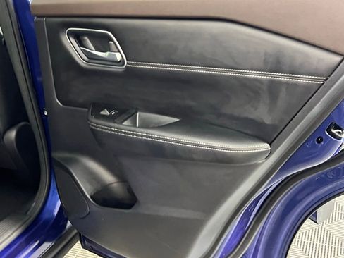 Used 2023 Nissan Rogue Platinum image 30