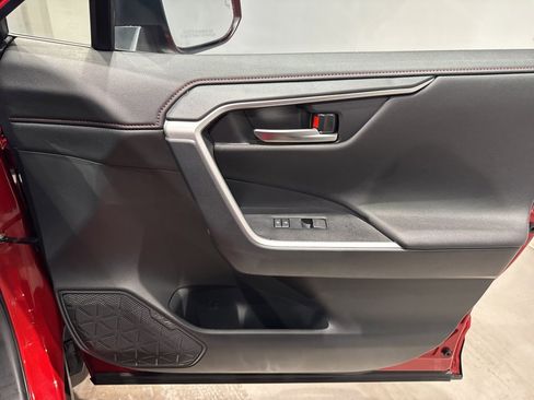 Used 2025 Toyota RAV4 XSE image 40