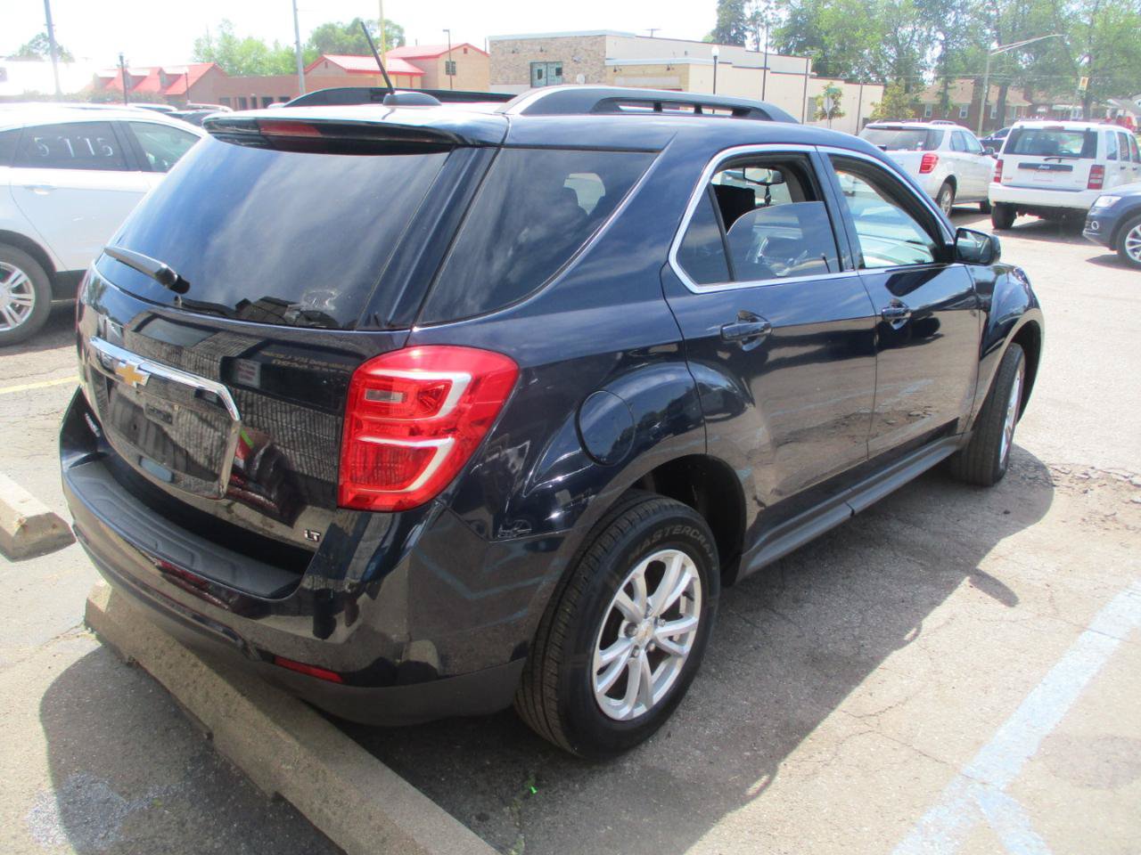 Used 2017 Chevrolet Equinox LT w/ Convenience Package FWD image 5