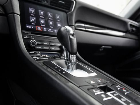 Certified 2018 Porsche 911 Turbo S image 29