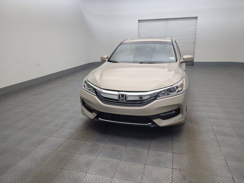 Used 2017 Honda Accord EX-L image 15