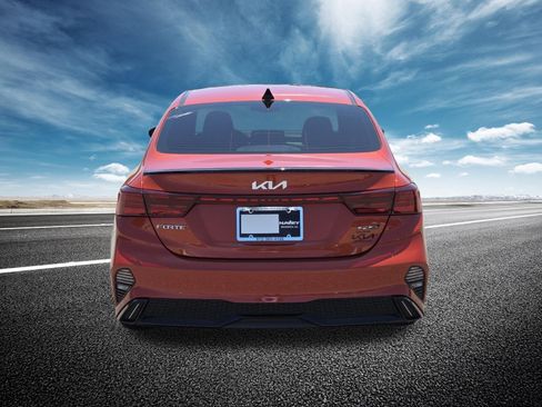Used 2023 Kia Forte GT-Line w/ GT-Line Premium Package FWD image 18