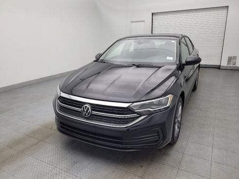 Used 2024 Volkswagen Jetta SE image 15