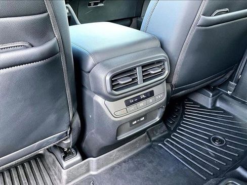 Used 2023 Honda Pilot EX-L image 25