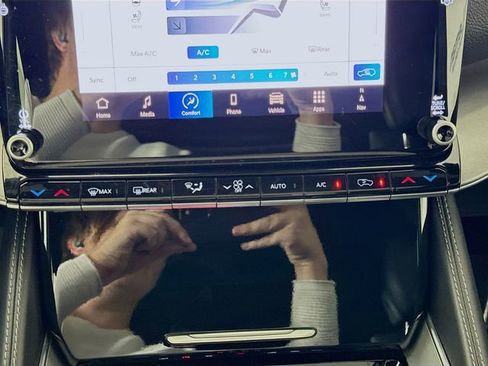 Used 2024 Jeep Wagoneer Series II image 16