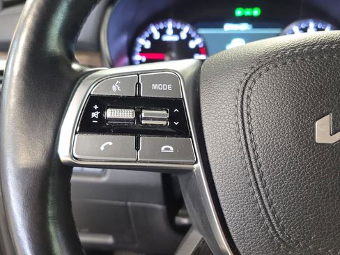 Used 2022 Kia Telluride SX w/ SX Prestige Package image 16