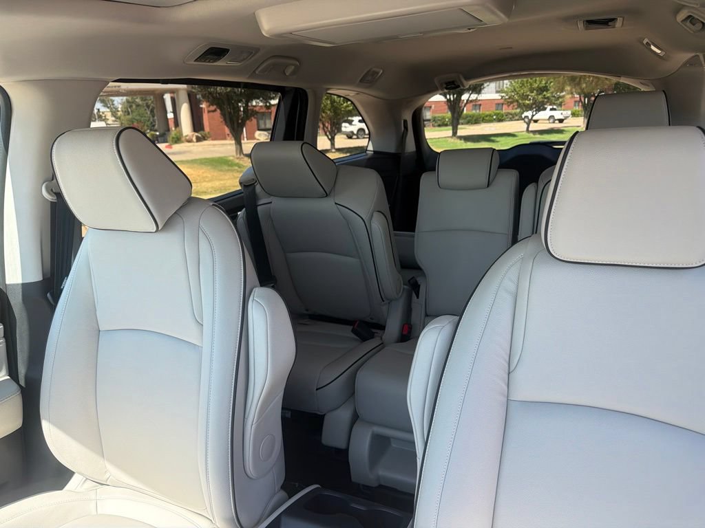 New 2026 Honda Odyssey Touring image 25