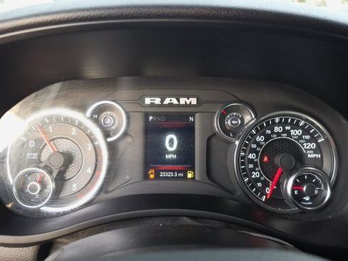 Used 2023 RAM 2500 Big Horn w/ Level 1 Equipment Group image 10