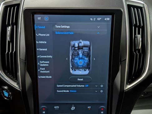 Used 2024 Ford Edge Titanium image 24