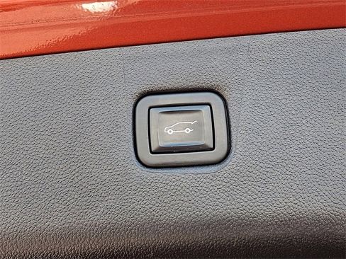 Used 2021 Chevrolet Blazer RS w/ Enhanced Convenience Package image 35