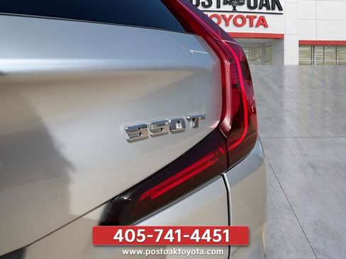 Used 2020 Cadillac XT4 Premium Luxury FWD image 16