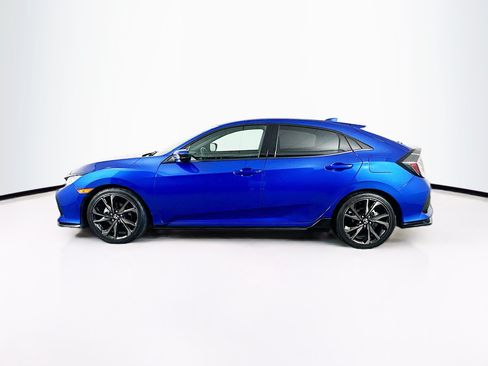 Used 2017 Honda Civic Sport image 4