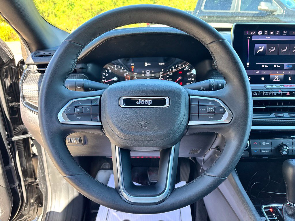 Used 2025 Jeep Compass Latitude w/ Altitude Special Edition AWD/4WD image 13
