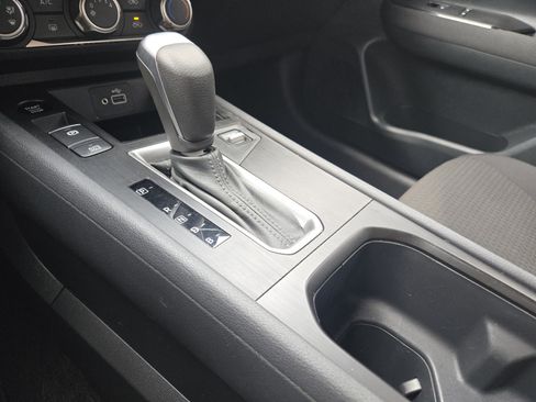 Used 2025 Nissan Kicks S FWD image 22