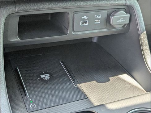 Certified 2025 Honda Pilot Touring image 19