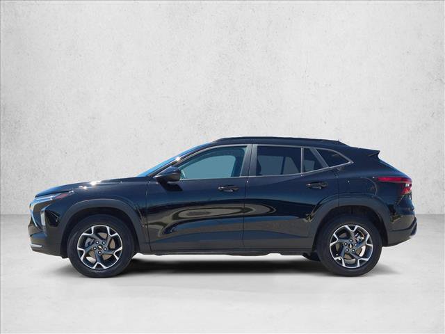 Used 2025 Chevrolet Trax LT FWD image 9