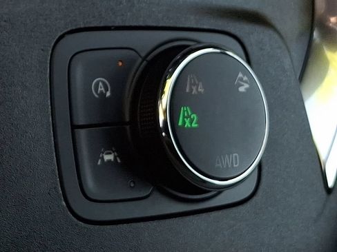 Used 2023 Chevrolet Traverse LT w/ LPO, Floor Liner Package AWD/4WD image 27