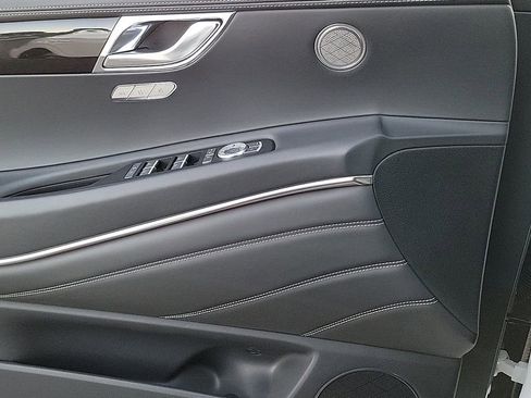 Used 2025 Genesis GV80 2.5T Standard image 33