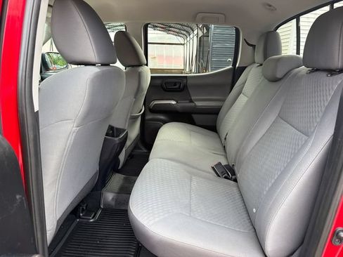 Used 2021 Toyota Tacoma SR5 AWD/4WD image 25