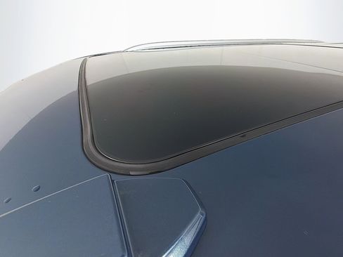 Used 2025 GMC Yukon Denali w/ Denali Reserve Package image 15