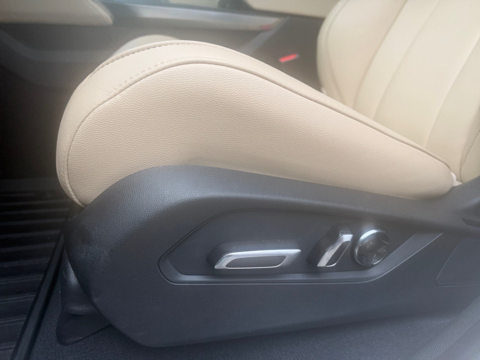 Used 2026 Acura MDX SH-AWD image 12