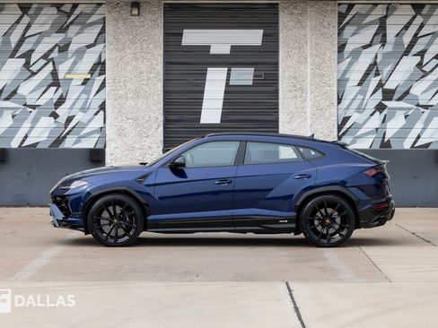 Used 2024 Lamborghini Urus S AWD/4WD image 1