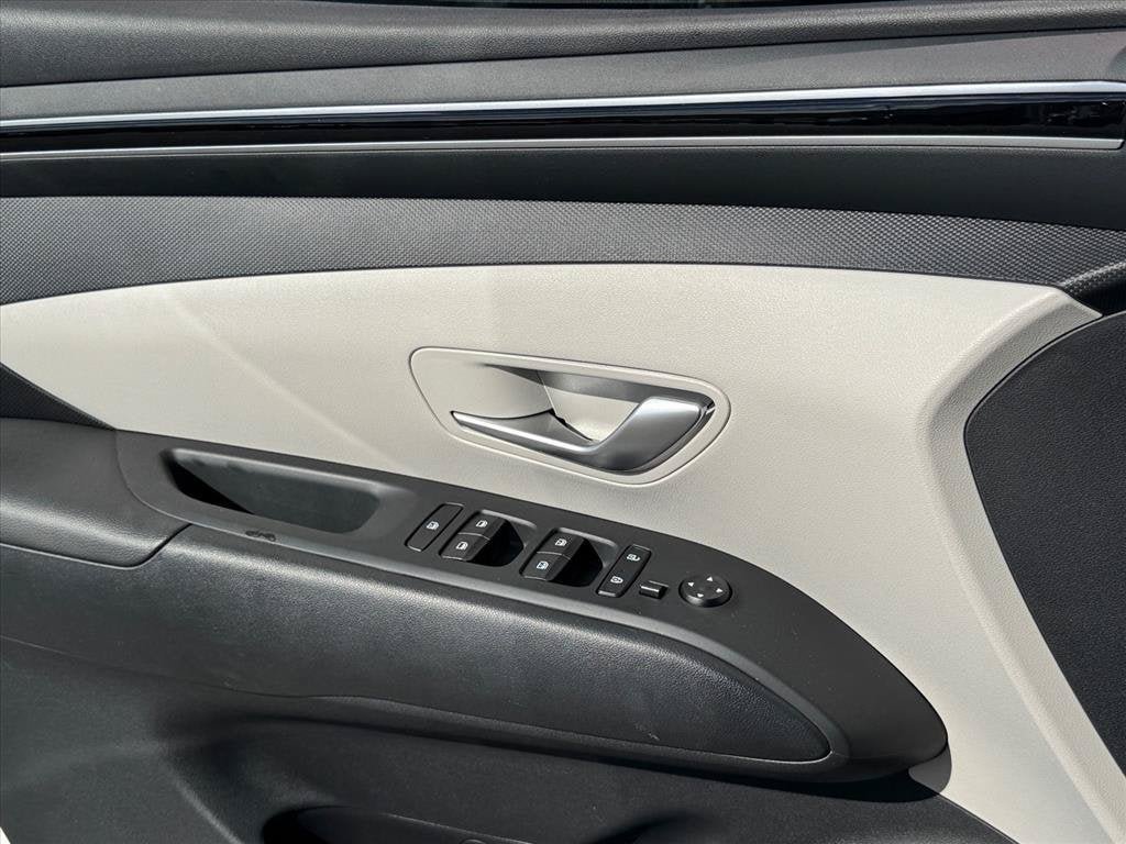 Used 2024 Hyundai Tucson Blue AWD/4WD image 17