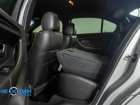 Used 2019 Ford Taurus SHO image 25