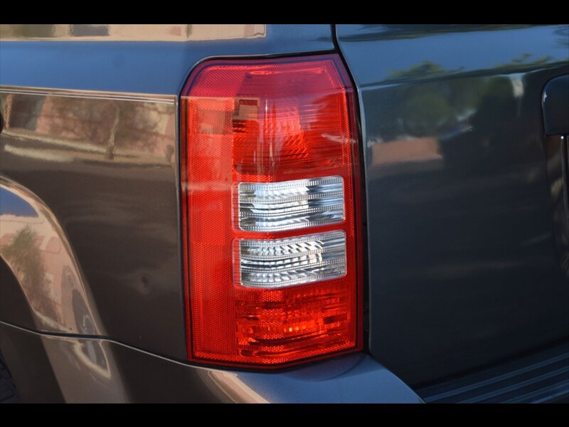 Used 2015 Jeep Patriot Sport FWD image 47