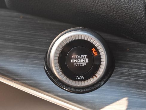 Used 2024 Jeep Wagoneer Series III image 37