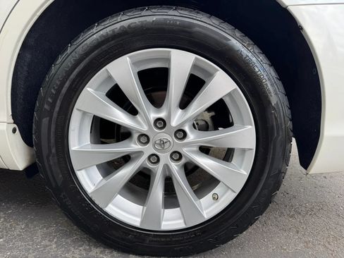 Used 2014 Toyota Venza LE w/ LE Convenience Package AWD/4WD image 19
