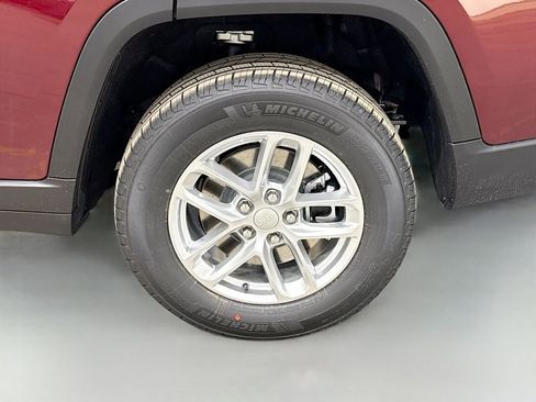 New 2025 Jeep Grand Cherokee L Laredo w/ Luxury Tech Group I image 49