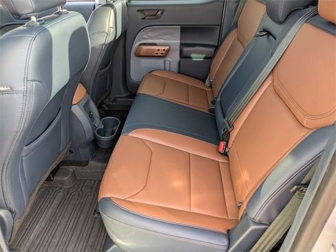 Used 2022 Ford Maverick Lariat image 15