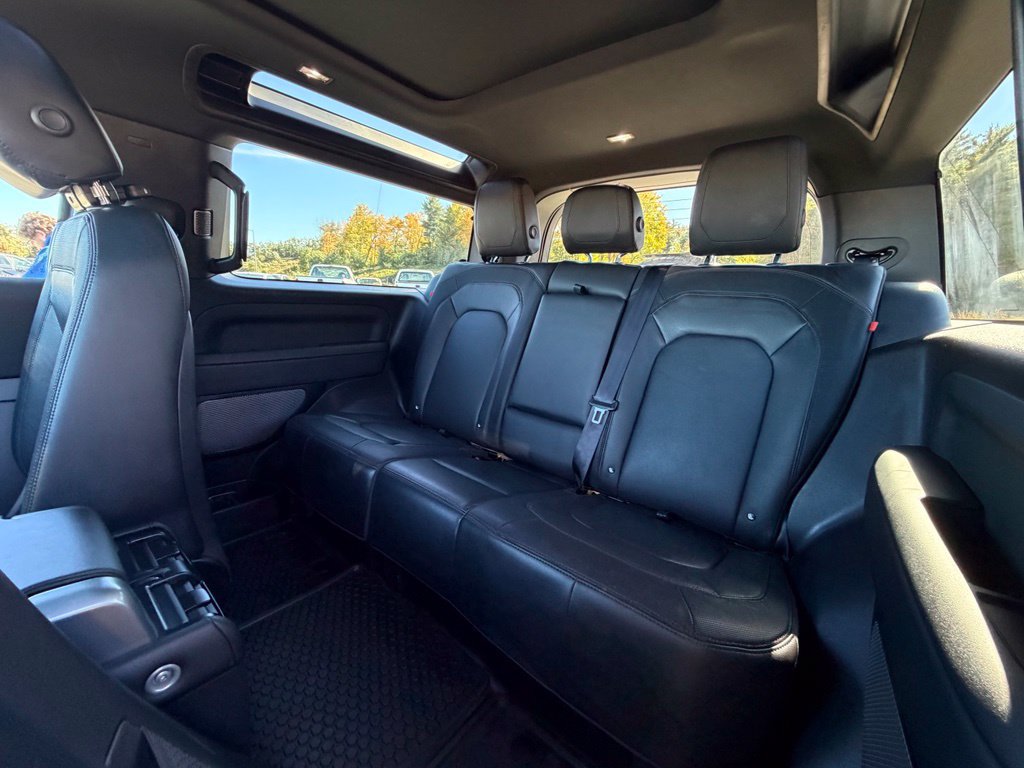Used 2024 Land Rover Defender 90 X-Dynamic SE AWD/4WD image 13