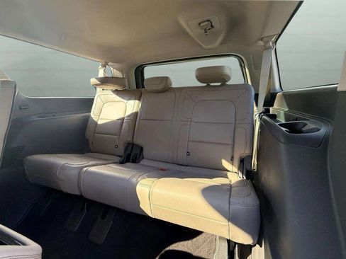 Used 2024 Lincoln Navigator L Reserve image 27