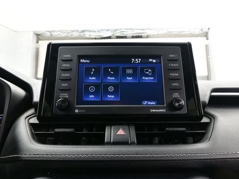 Used 2021 Toyota RAV4 XLE w/ Convenience Package image 20