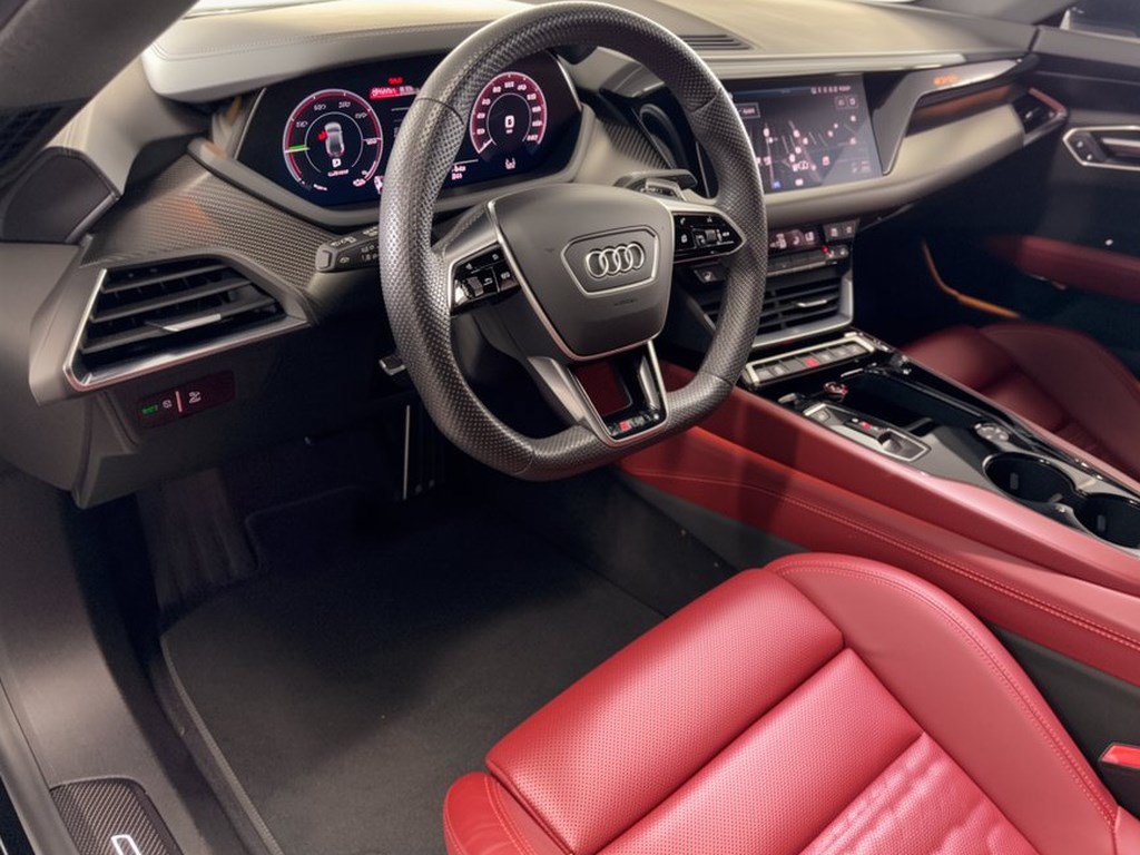 Used 2024 Audi RS e-tron GT w/ Ceramic Brake Package AWD/4WD image 4