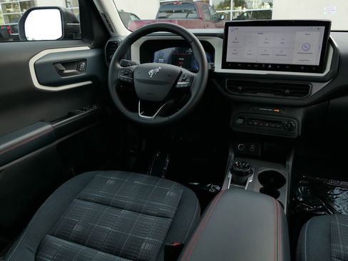 Used 2025 Ford Bronco Sport Heritage w/ Convenience Package image 25