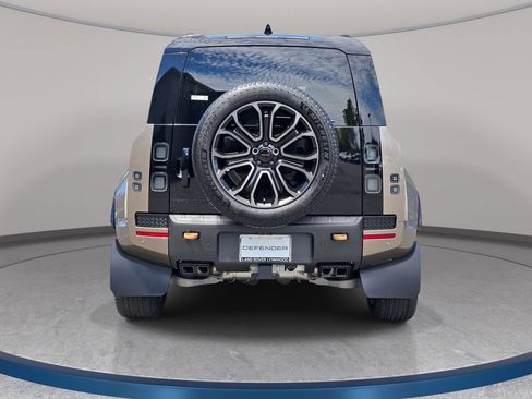 New 2026 Land Rover Defender 110 OCTA AWD/4WD image 6