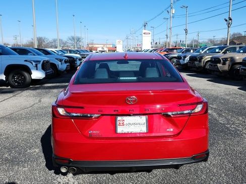 Certified 2025 Toyota Camry SE image 4